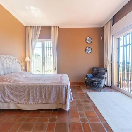 Дом отдыха Family Getaway *