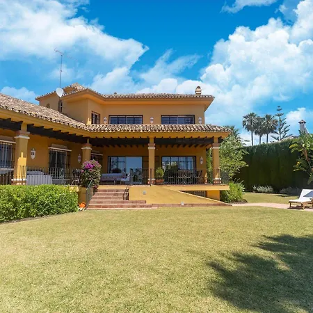 Family Getaway Дом отдыха *